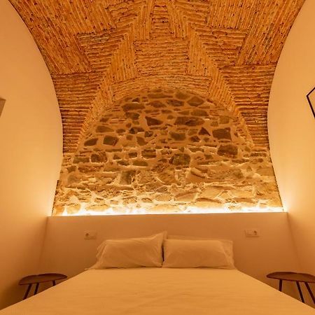 Апартаменты Galarza Deluxe Casa Xvi-Xvii Parking Privado Gratis Касерес Экстерьер фото