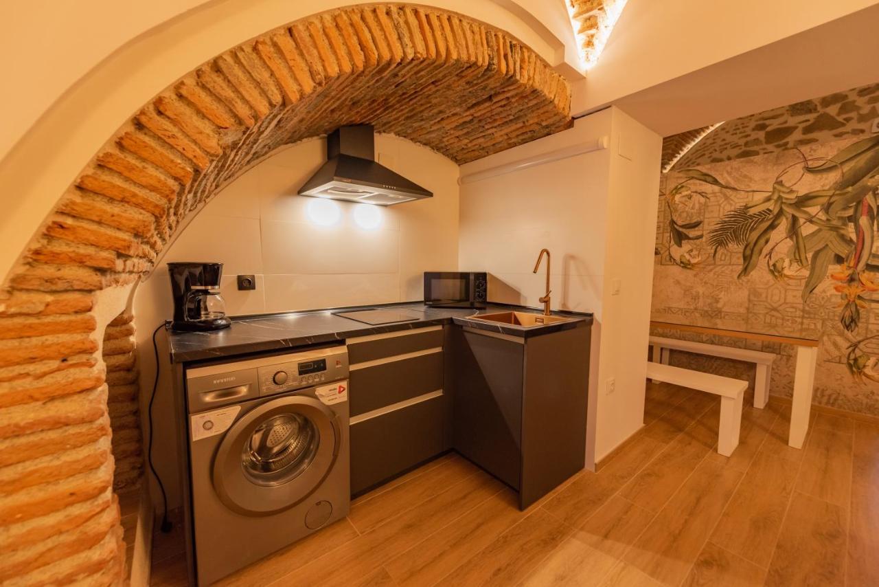 Апартаменты Galarza Deluxe Casa Xvi-Xvii Parking Privado Gratis Касерес Экстерьер фото