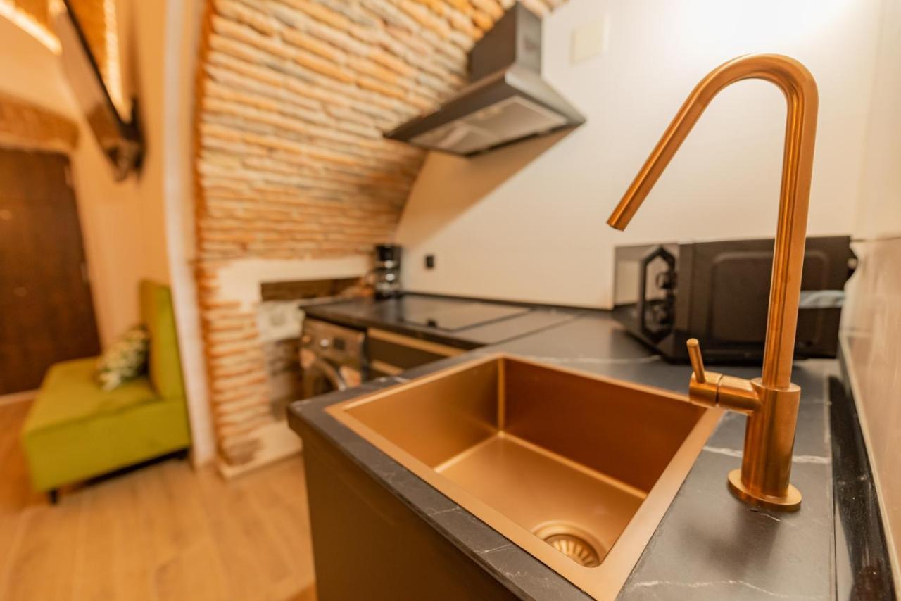 Апартаменты Galarza Deluxe Casa Xvi-Xvii Parking Privado Gratis Касерес Экстерьер фото