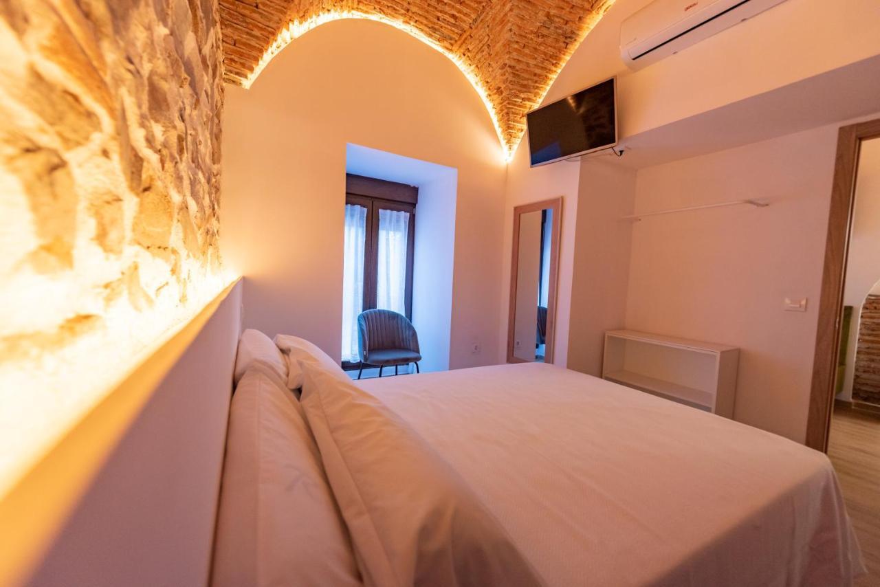 Апартаменты Galarza Deluxe Casa Xvi-Xvii Parking Privado Gratis Касерес Экстерьер фото